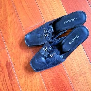 Leather heeled shoes